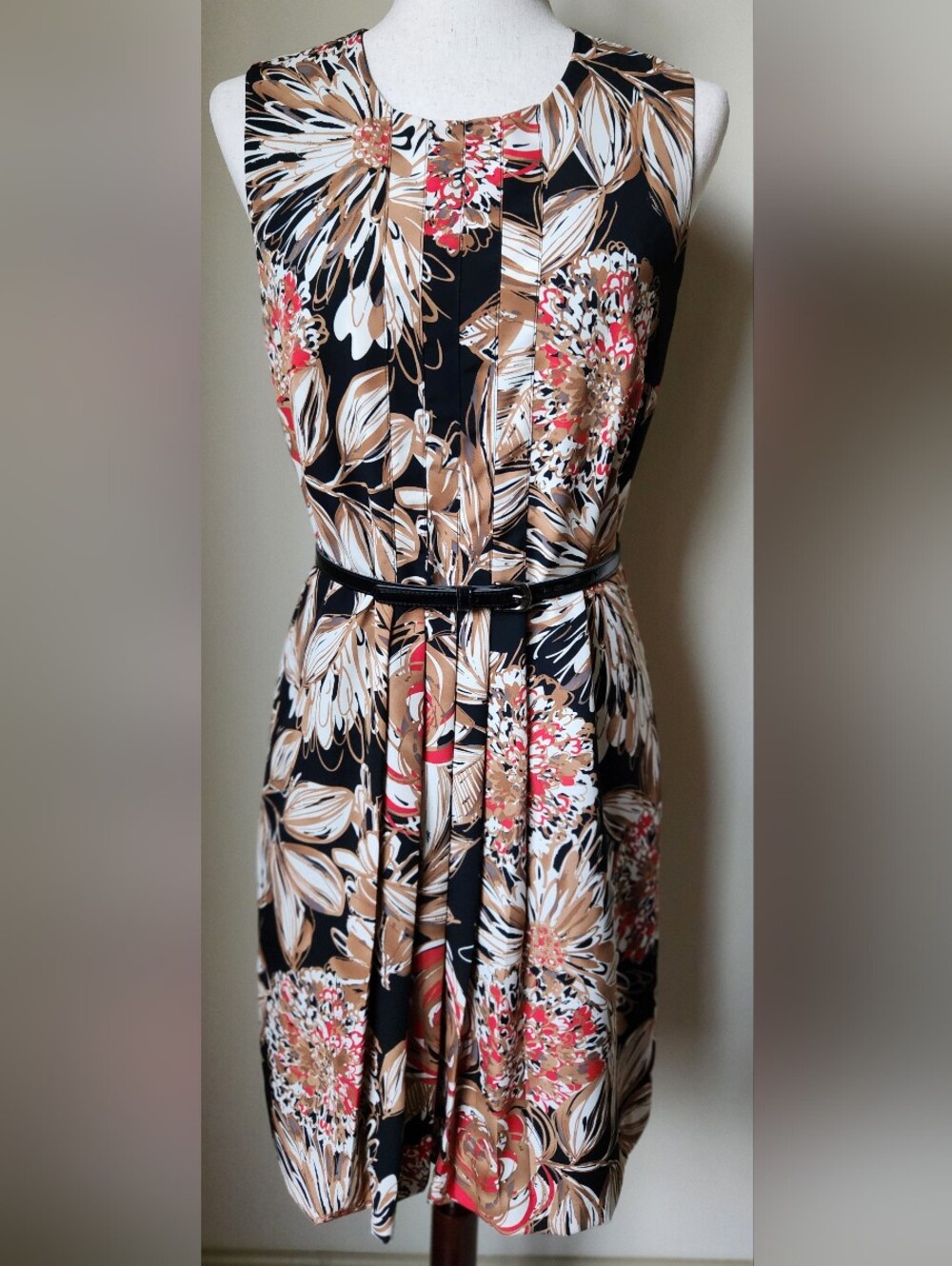 Trina Turk Spellbound Floral Haze Dress Sleeveless Pleated Shift Women Size 6